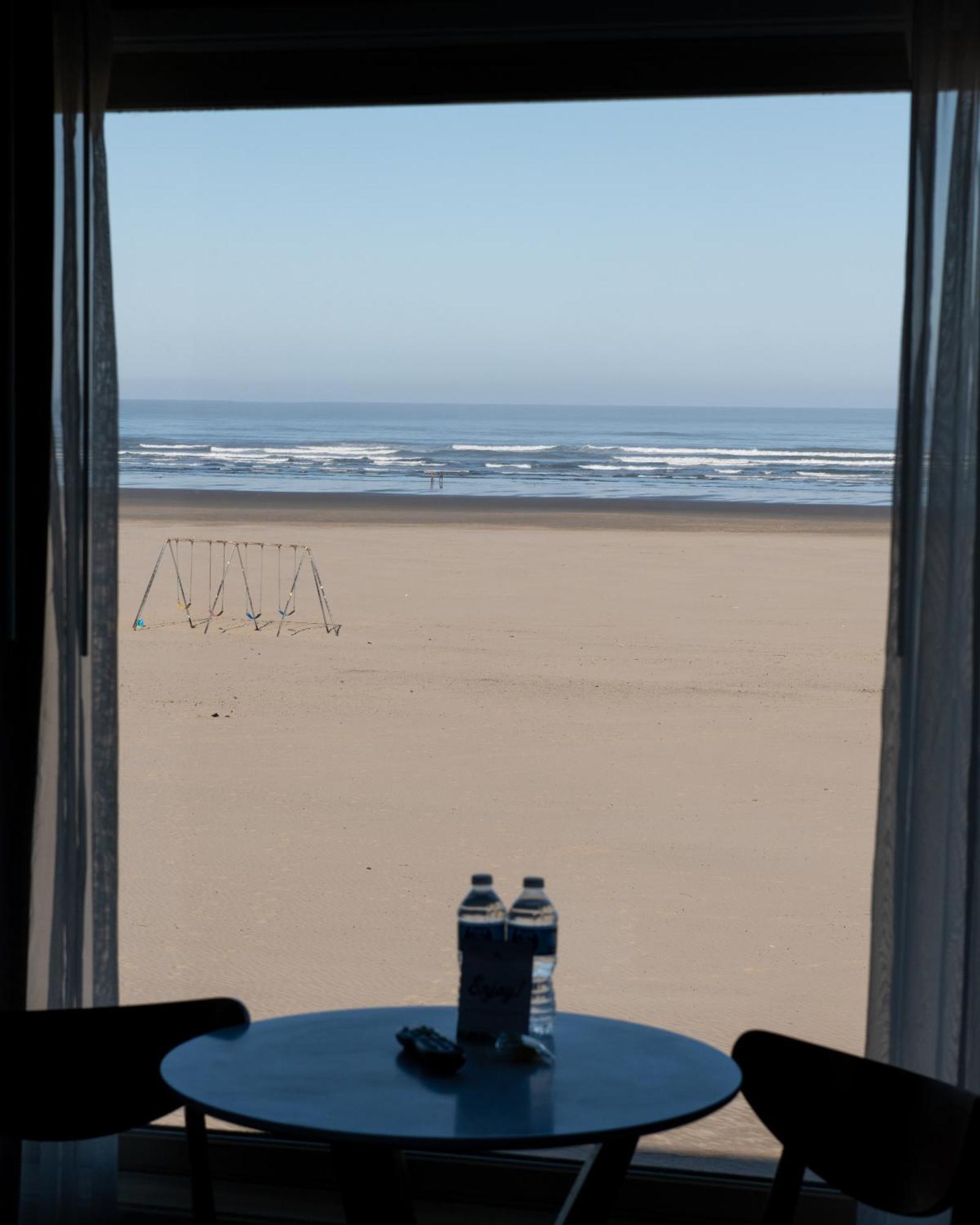 The Ocean Front At Seaside 모텔 외부 사진